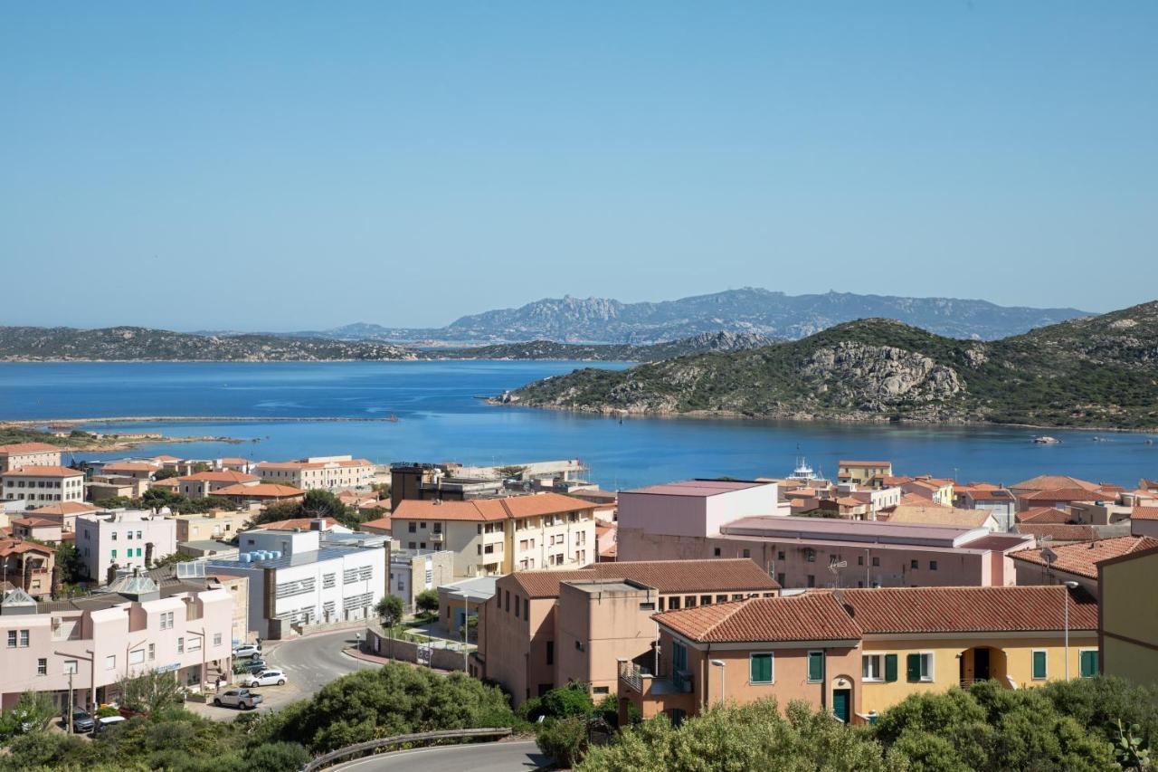 Homey Experience - Central Stay La Maddalena  Esterno foto
