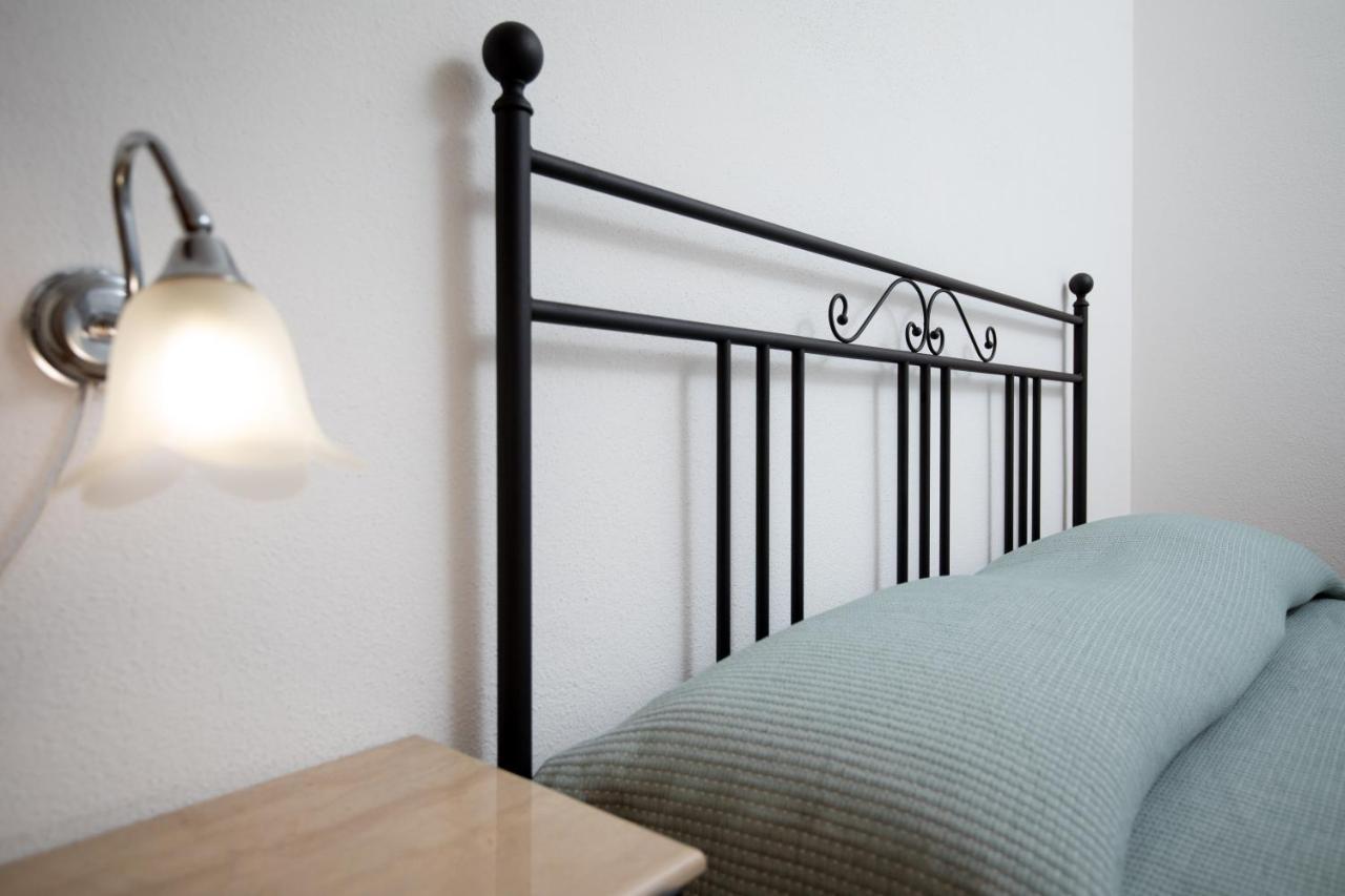 Homey Experience - Central Stay La Maddalena  Esterno foto